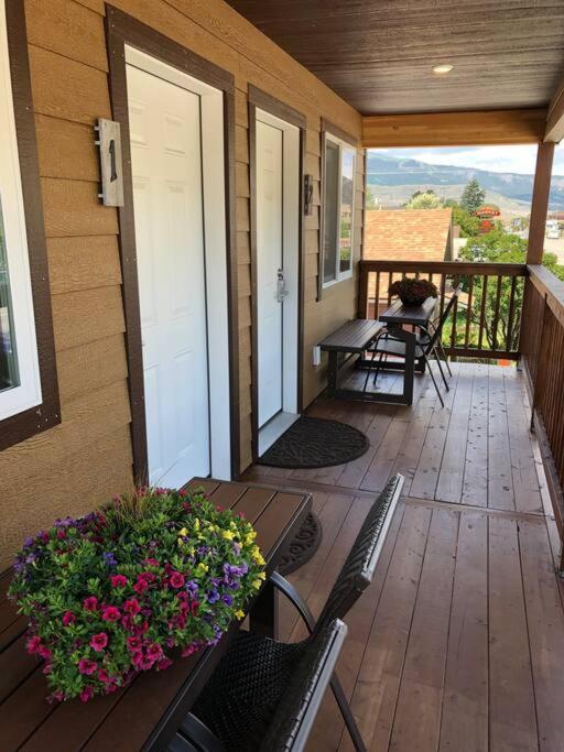 Parkway Yellowstone Guest House Room #1 Gardiner Exterior foto
