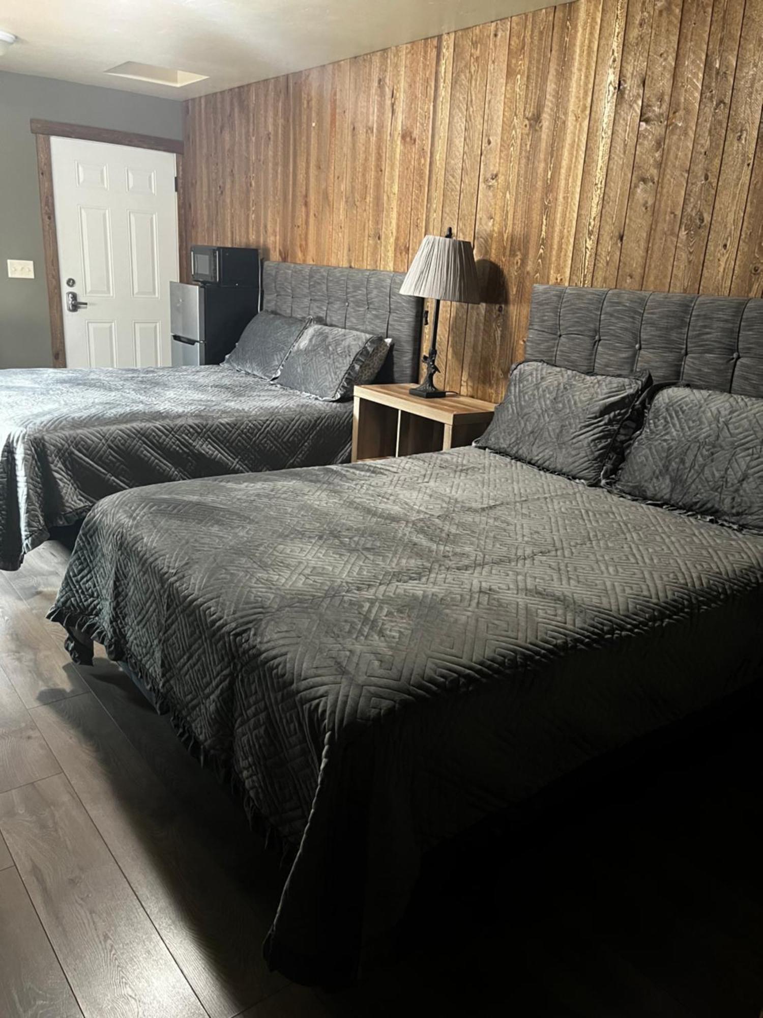 Parkway Yellowstone Guest House Room #1 Gardiner Exterior foto