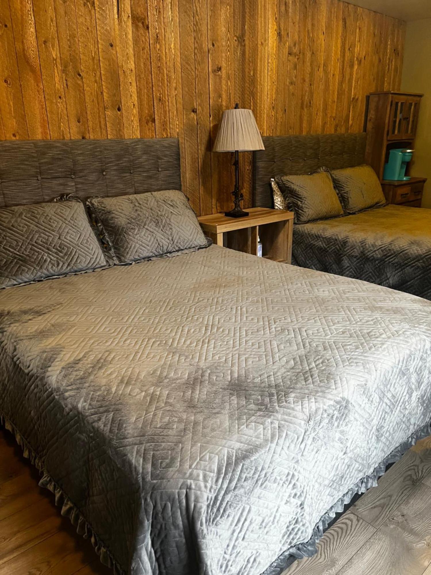 Parkway Yellowstone Guest House Room #1 Gardiner Exterior foto